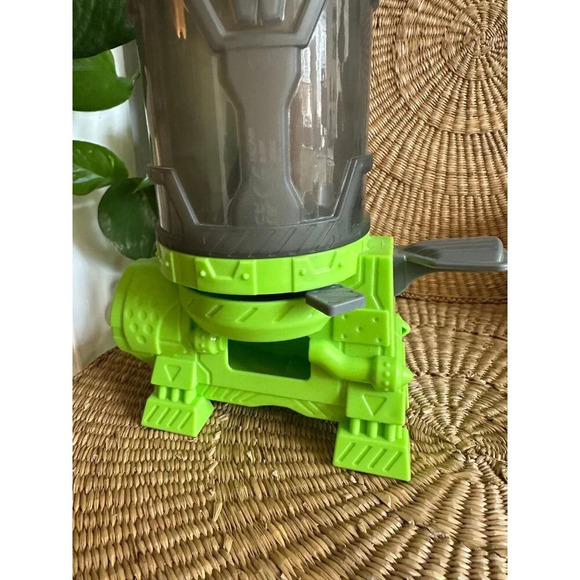 Million Warriors launcher toy - Picture 8 of 9